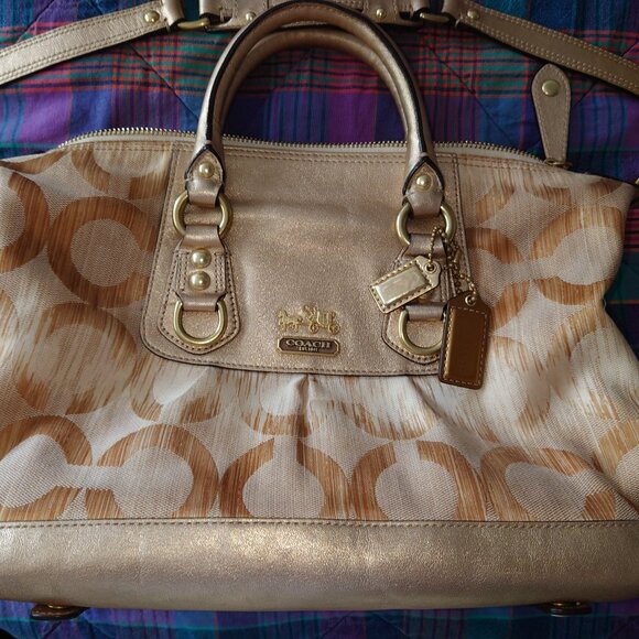 Coach Gold Ikat Op Art - Picture 4 of 15